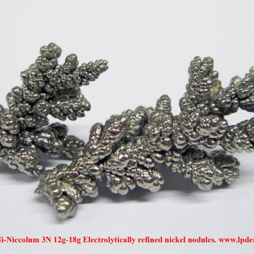 Nikl-Ni-Niccolum 3N 12g-18g Electrolytically refined nickel nodules..jpg