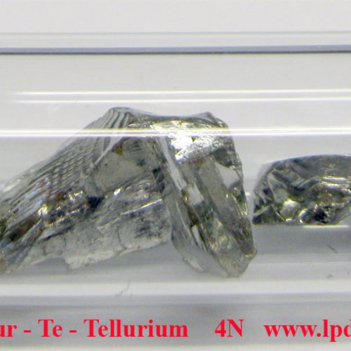 Tellur - Te - Tellurium - Metal fragment of Tellur