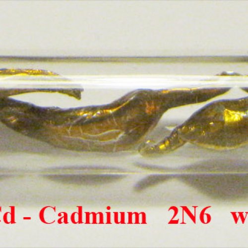 Kadmium - Cd - Cadmium   Colored. Sample with oxide sufrace.