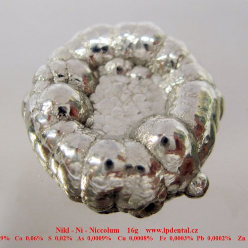 Nikl - Ni - Niccolum Pure nickel button, obtained by electrolysis, about 16 grams.jpg