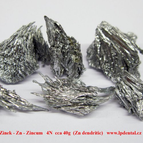 Zinek - Zn - Zincum   4N  Zinc-crystalline dendritic lumps pieces.