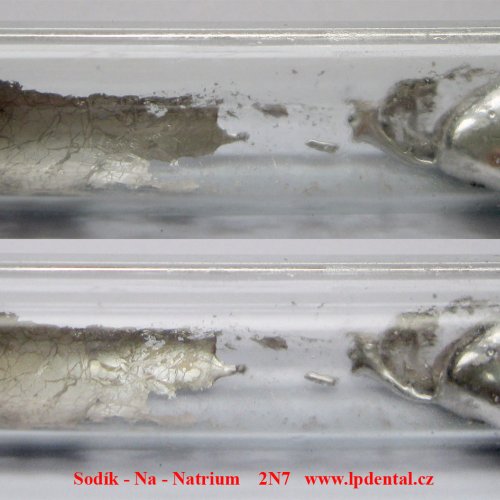 Sodík - Na - Natrium Sodium with oxide-free surface.