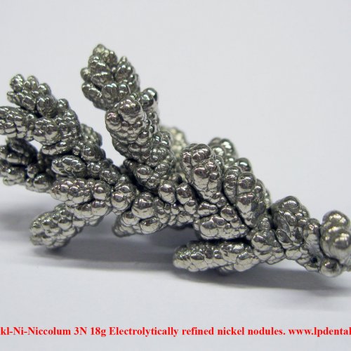 Nikl-Ni-Niccolum 3N 18g Electrolytically refined nickel nodules. 1.jpg