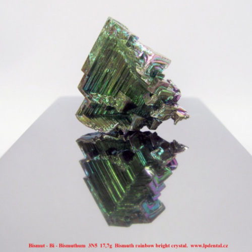 Bismut - Bi - Bismuthum 3N5 17,7g Bismuth rainbow bright crystal.png