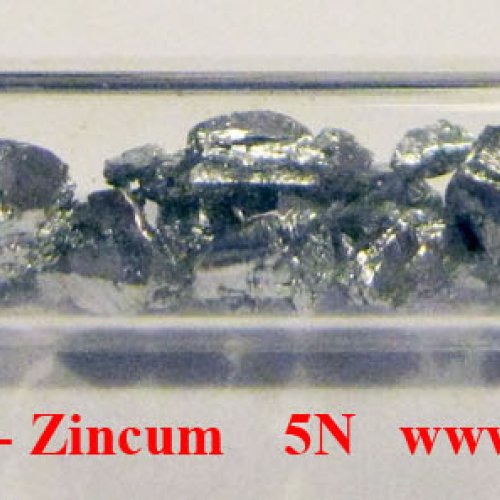 Zinek - Zn - Zincum  Zinc crystalline fragments pieces. Zinc lumps.