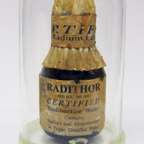 Radium-Ra-Radium Radithor ca.1920.jpg