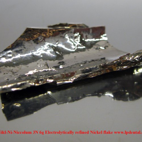 Nikl-Ni-Niccolum 3N 6g Electrolytically refined Nickel flake  3.jpg