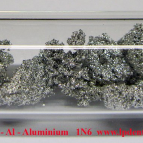 Hliník - Al - Aluminium 1N6- Crystalline fragments