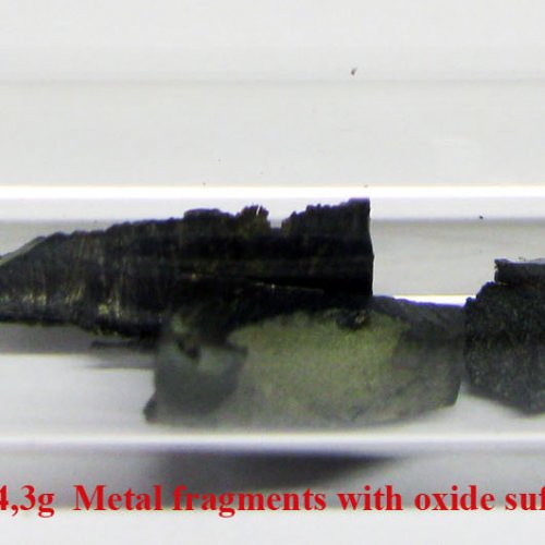 Cer - Ce - Cerium  2N  4,3g  Metal fragments with oxide sufrace..jpg