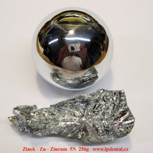 Zinek- Zn -Zincum Zinc Ball-very glossy sufrace/crystalline fragmens of zincum.