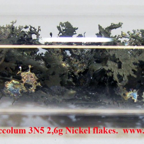 Nikl - Ni - Niccolum 3N5 2,6g Nickel flakes. 1.jpg